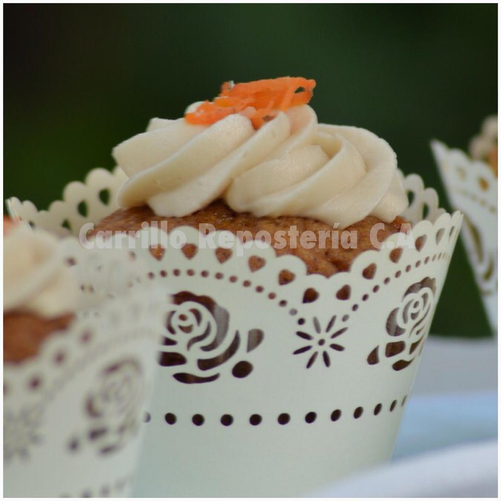 JosefaCarrill23's tweet photo. Cupcakes siempre presentes en tus eventos.OFRECEMOS VARIEDAD DE SABORES. 04142426803 INSTAGRAM: carrilloreposteria https://t.co/RG3GN8sn5O