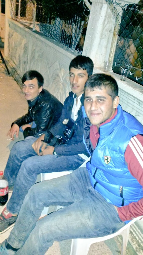 Varsaaa Hani Şekliniz Teomanpaşa'Yaa BekLeriz Cannnniimm  ;) :D