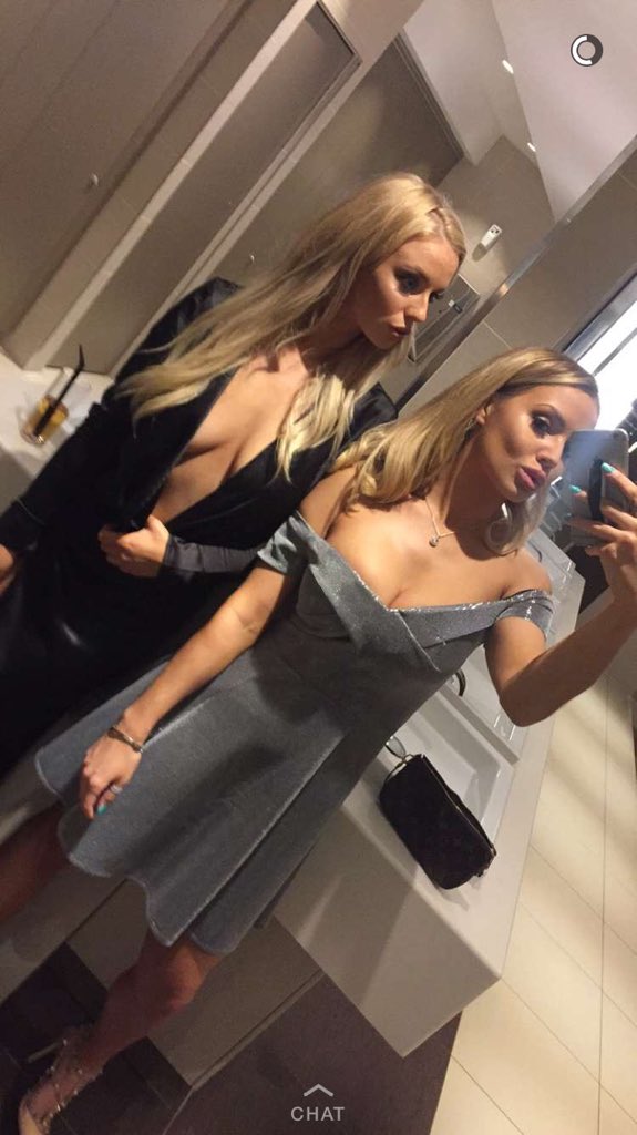 Electras_fan's tweet photo. Ma wife @ElectraPlayboy looked amazing last night! π§π§π§πππππππππππ #Jawdropping #Electrifying β‘οΈ #BoobiesOut #MaLass https://t.co/sk6obzr3Sv
