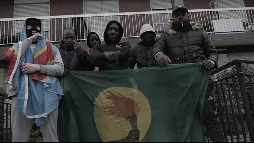 Munduki1's tweet photo. @KalashCriminel les meilleur pour la fin c pour sa qu'on net des Z 243 https://t.co/aZSWfiMjBV
