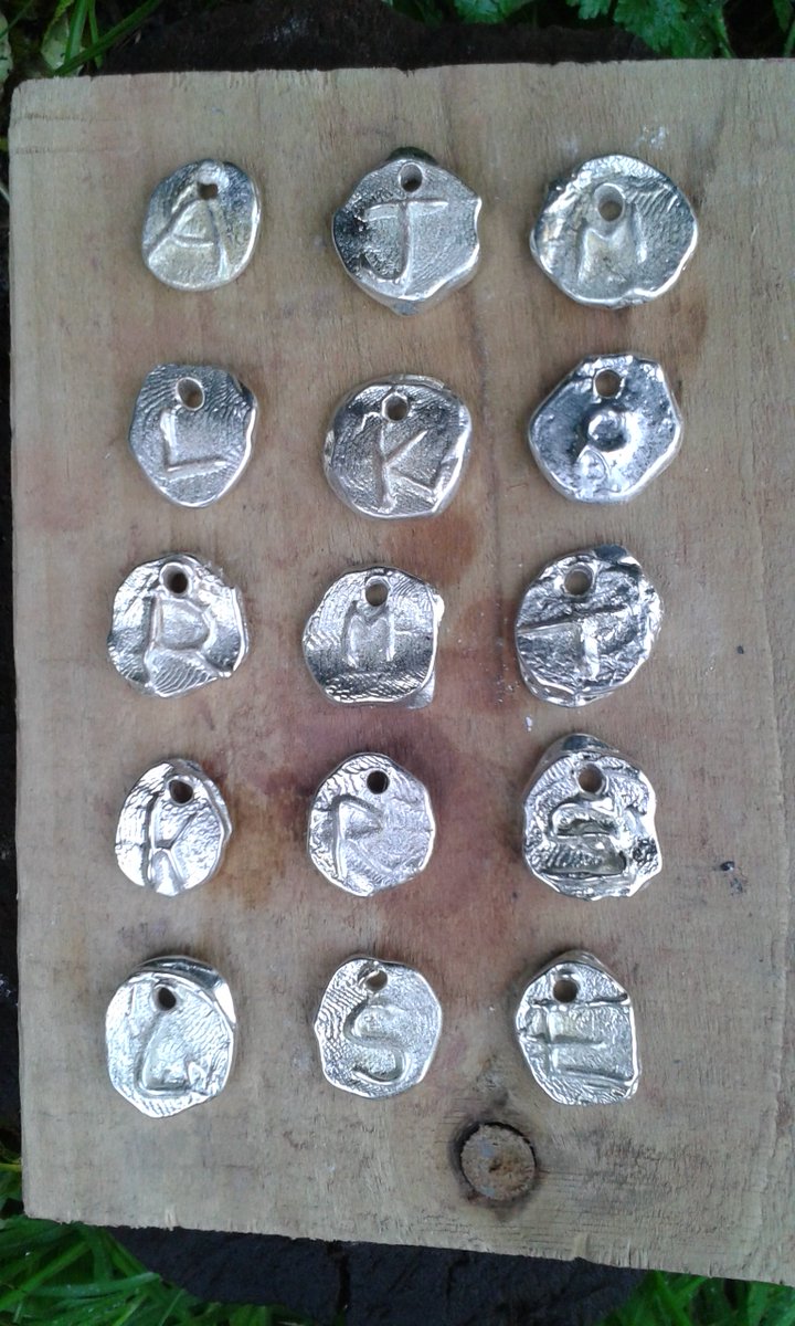 DraytonWoods's tweet photo. Pretty shiny things! Pewter pendant making with Woolavington Primary School. https://t.co/GMJuQgqyK6