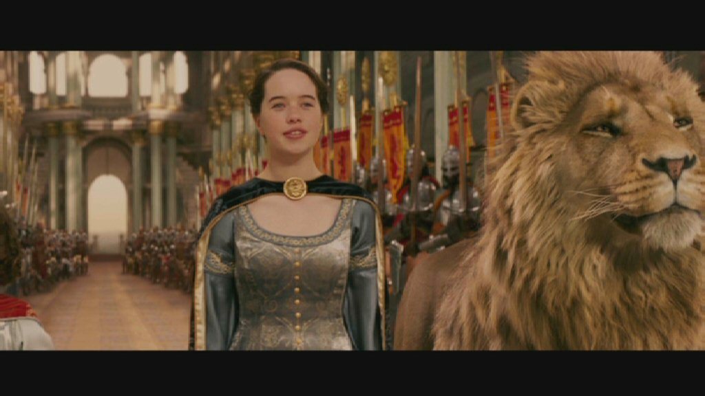 Anna Popplewell loves cats. >^..^<

Happy Birthday, Anna!    