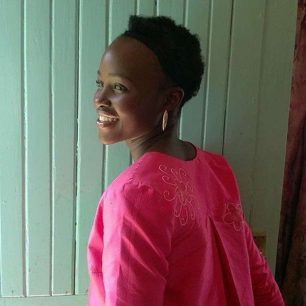 womenslives's tweet photo. Kenyan designer @DeepaDosaja finds inspiration in nature. @Lupita_Nyongo is a fan. https://t.co/vWbjIO9GdX #OwningIt https://t.co/cq2FMtAGNE