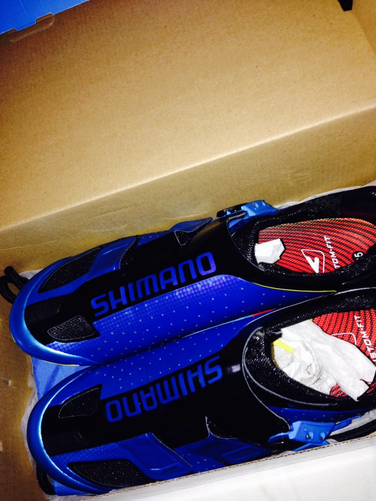 jckbllyrd's tweet photo. @MantelCom_UK thanks for these beautiesπ #bluekicks #R321B https://t.co/XHdeH1jhp4