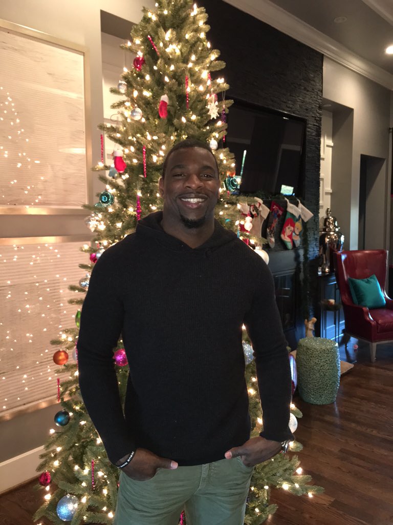 Crushboy31's tweet image. Big meeting this a.m. Don't let anyone STEAL your Joy... Be motivated. Be true. Be yourself. I claim Victory!