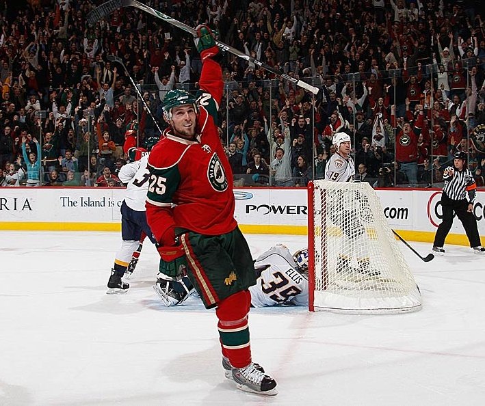 Happy 38th birthday today to former NHL centerman - Eric Belanger born in Sherbrooke, Quebec 
