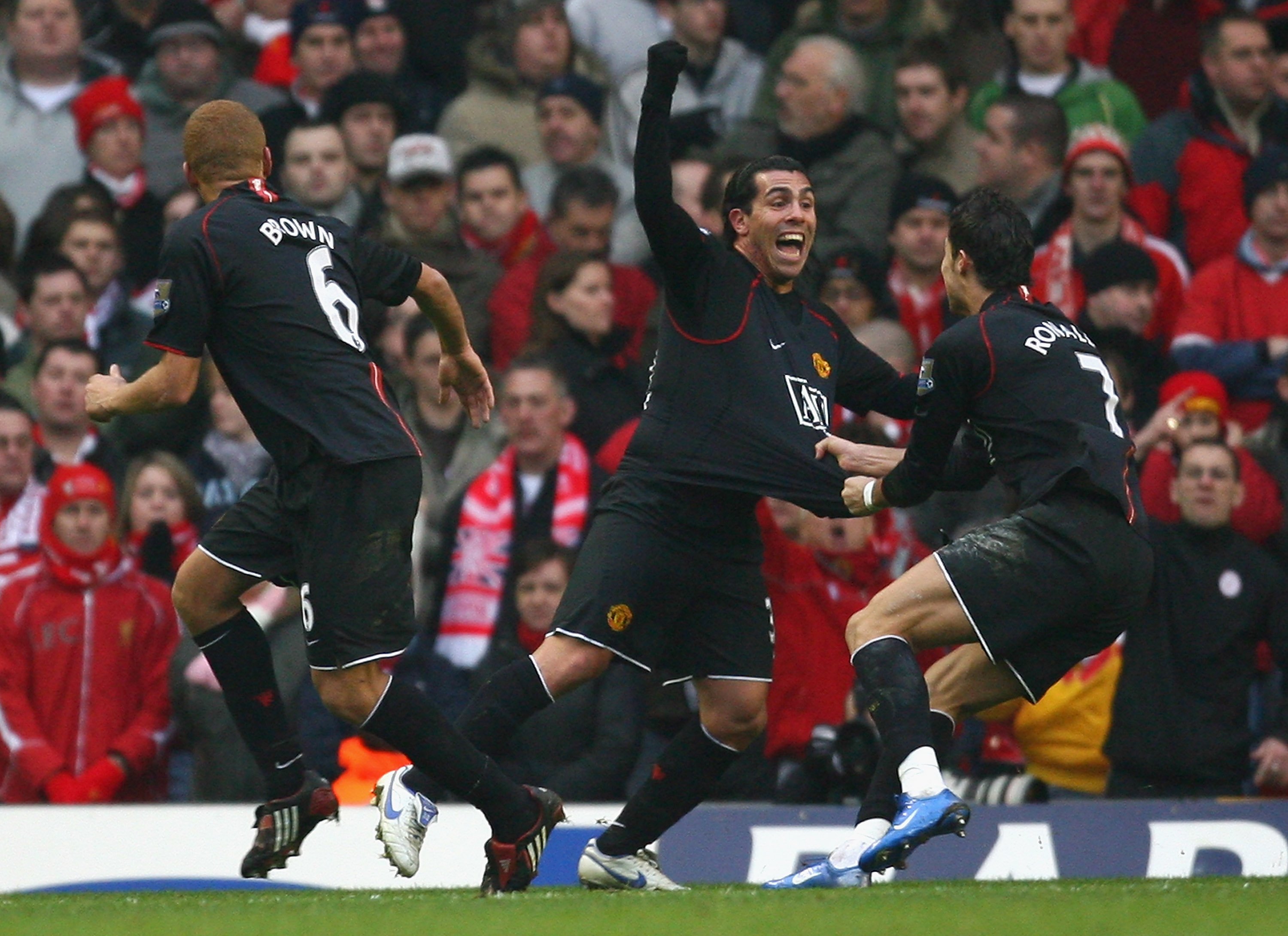 Man United News on X: "ON THIS DAY: In 2007, Manchester United's men in  black beat Liverpool 1-0 at Anfield. https://t.co/tCW71OKc6R" / X