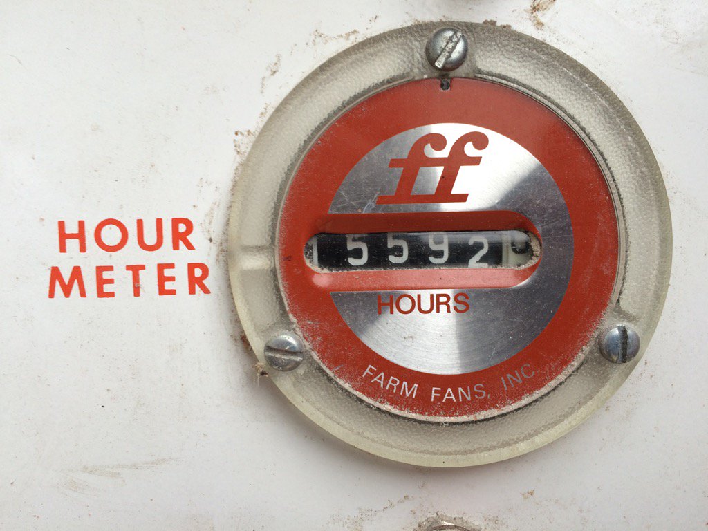 VB_Elevators's tweet photo. Almost 15,600 hours on the old dryer. Roughly the same as 1.25 million kilometres on a truck. #ontag #farmfans https://t.co/1H4qC4B6gJ