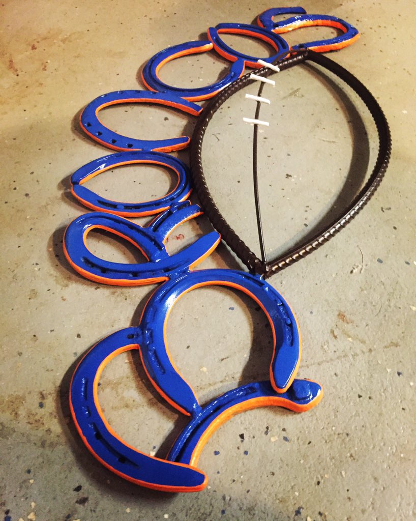 BBCD2012's tweet image. Custom Order Denver Broncos Football Sign backwoodsbeautycustomdesign.com | Facebook.com/backwoodsbeaut…