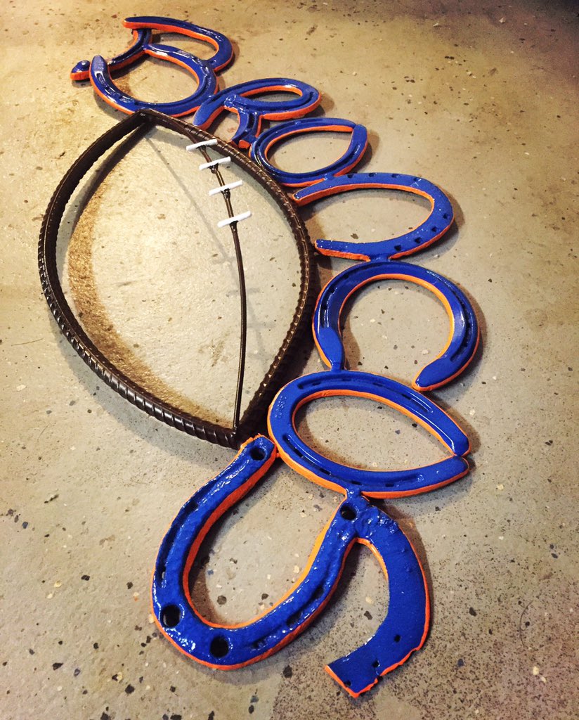 BBCD2012's tweet image. Custom Order Denver Broncos Football Sign backwoodsbeautycustomdesign.com | Facebook.com/backwoodsbeaut…