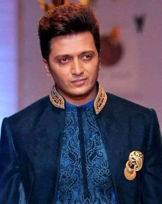 Happy birthday to u Riteish deshmukh 