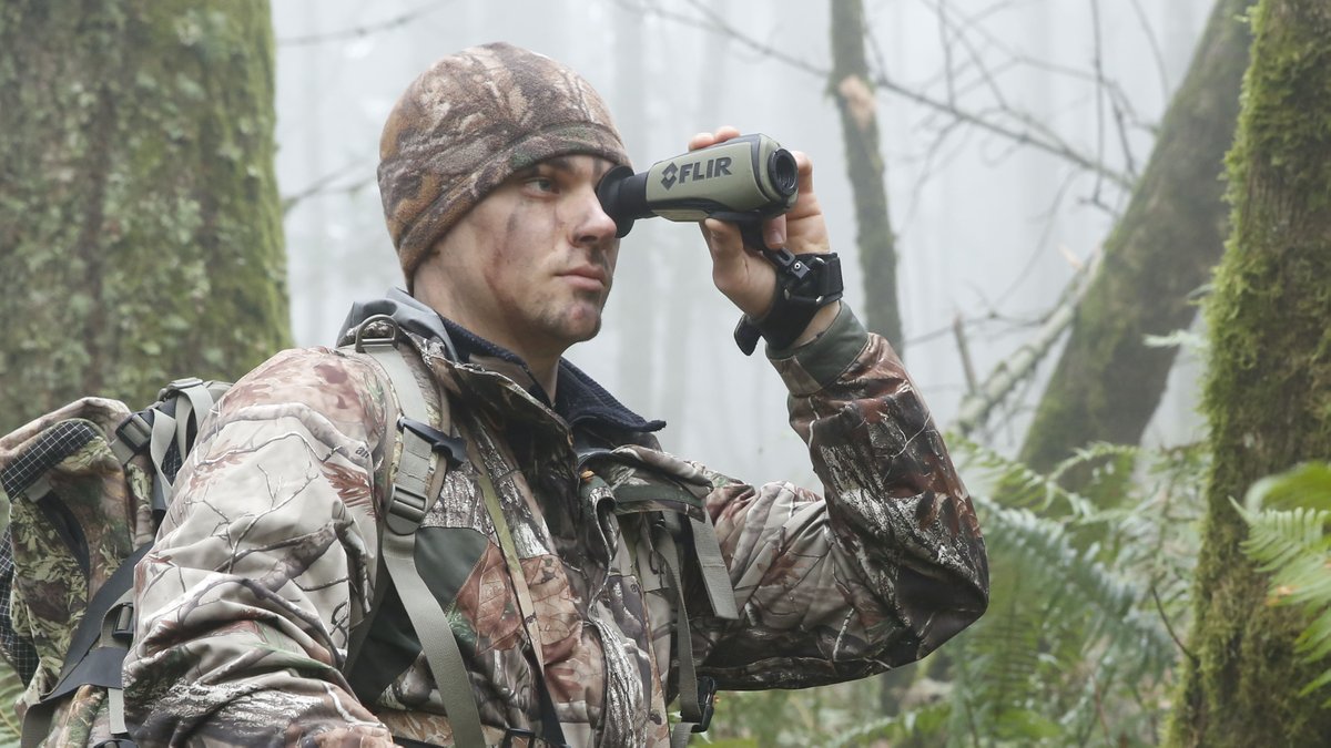 The FLIR Scout II is a rugged thermal night vision camera built for the great outdoors. ow.ly/VMj0l