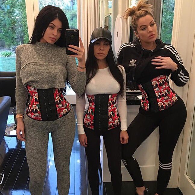 CurvesHourglass's tweet photo. #goals #waisttraining 💁🏼🙋🏻💁🏽 https://t.co/x6fouSptV1