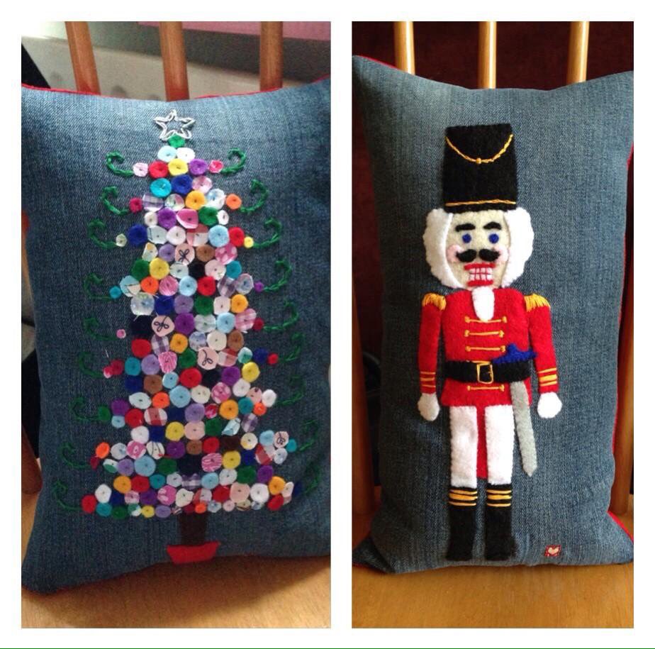 Gtilleymatthews's tweet photo. @HMNation @HandmadeHour can you tell how much I ❤️ the #nutcracker ?! #handmadehour #upcycled https://t.co/oHJ8ZMo1HS