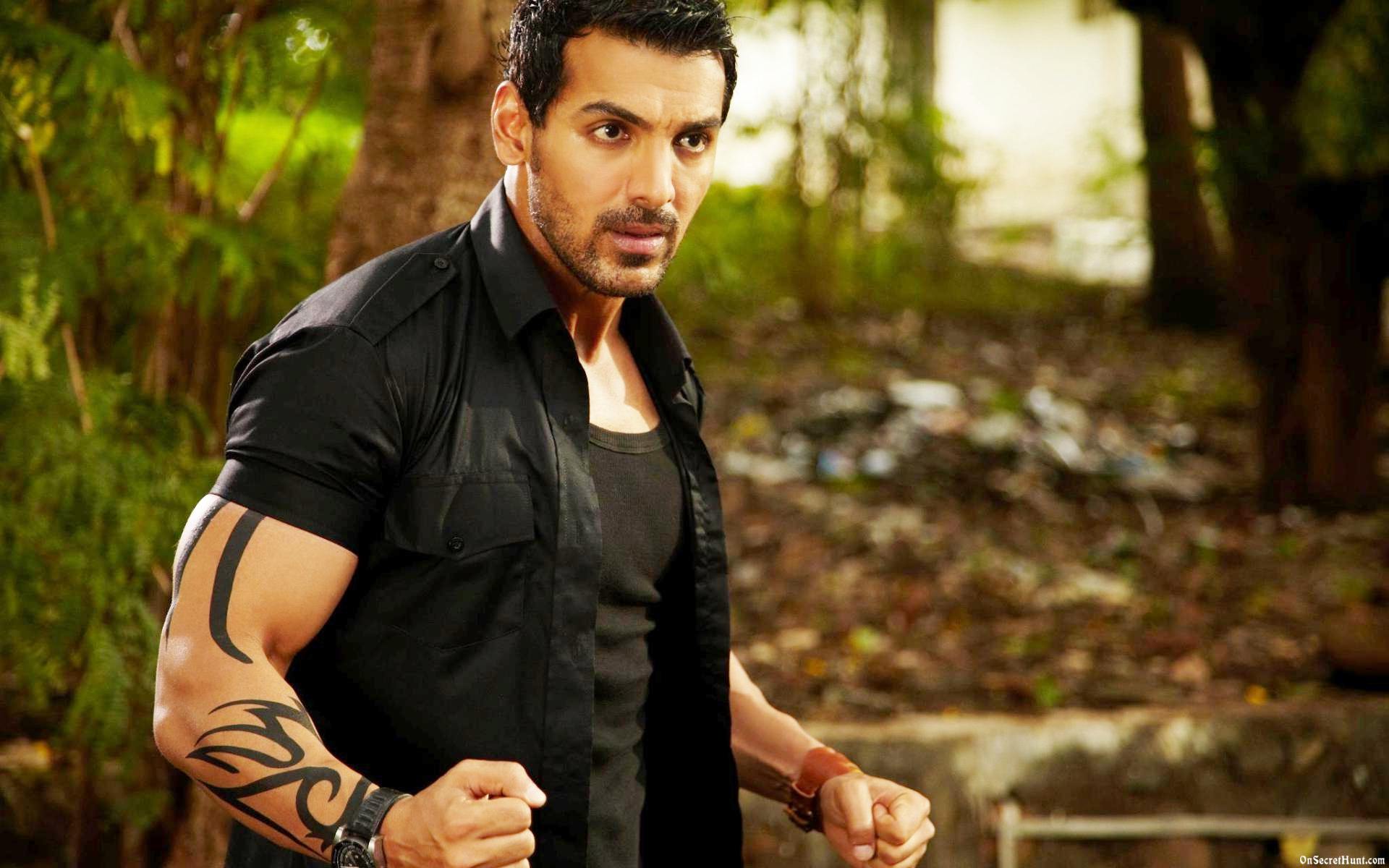 Happy 43th Birthday John Abraham !!(17th Dec)     