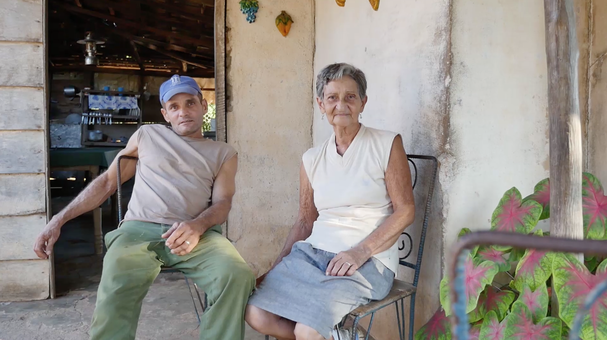 valentisanjuan's tweet photo. Una de las casas donde nos han acogido hoy en #SanjuanElCubano. Videaken y experiención! https://t.co/9lmiCIwXlm https://t.co/OCpE4uUkH8