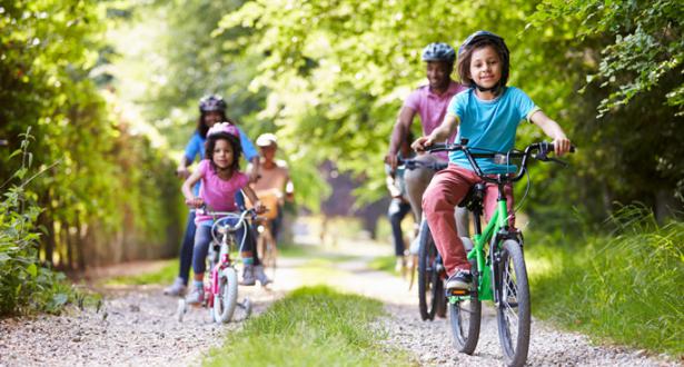 Top 5 benefits of #cycling for #kids from <a href="/Youractivekid/">Your Active Kid</a>: bit.ly/1OCdz3v