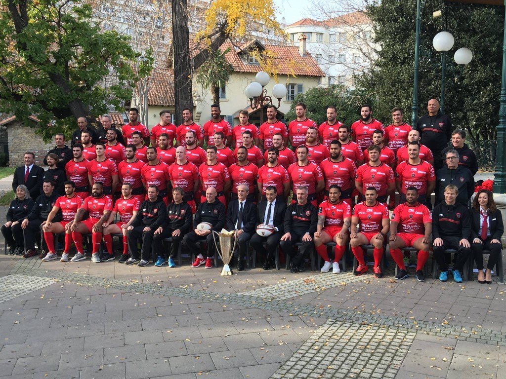 rugbytoulon_'s tweet photo. 2015/2016 Official Toulon team photo https://t.co/ujRMM8jSIz