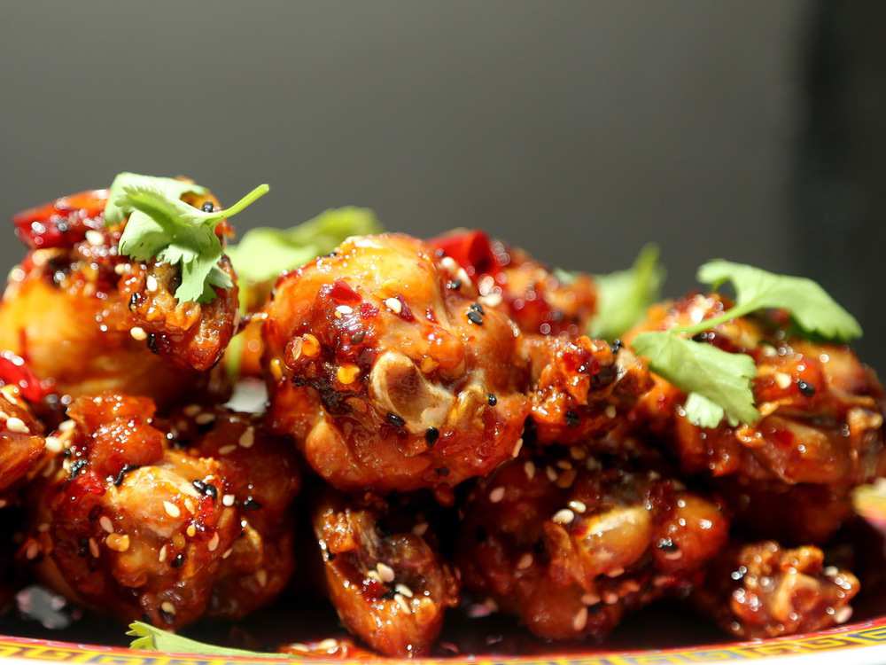 peterhum's tweet image. I ate my way, and happily so, through most of the menu at @eatdatsun. Details and photos here: