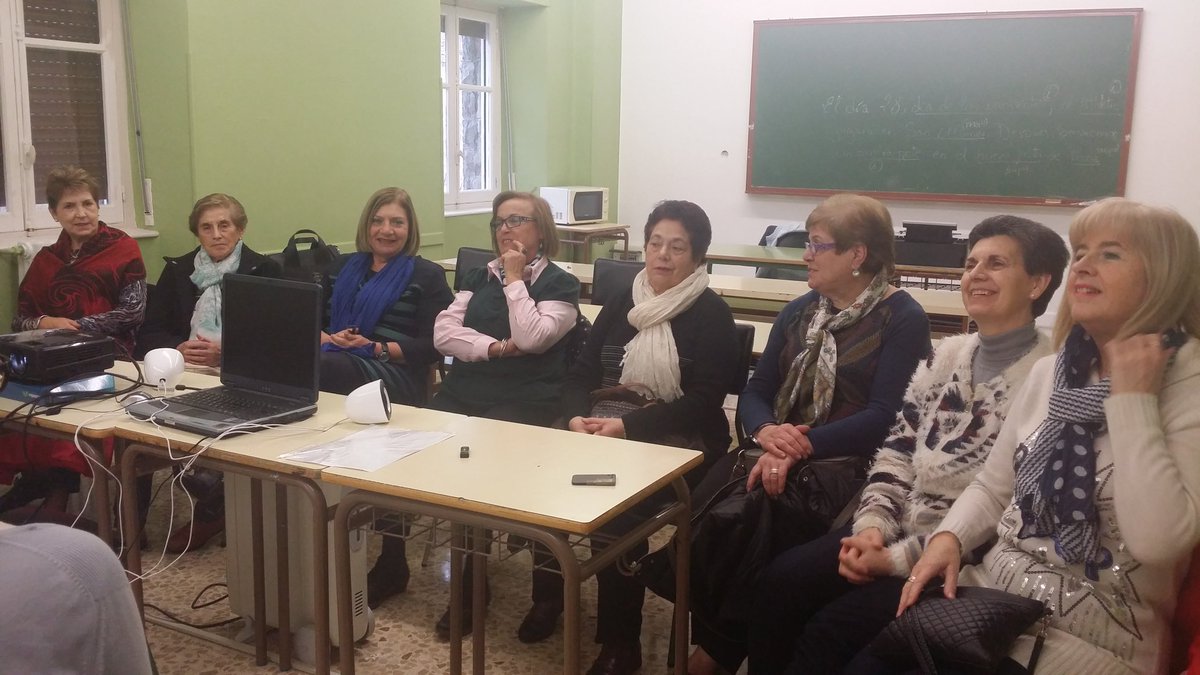 diversidadmujer's tweet photo. Seguimos #TejiendoConfianzas entre mujeres de diferentes municipios. Hoy tejemos con mujeres de #Loraldi en Orduña https://t.co/YMNzGS7pjj