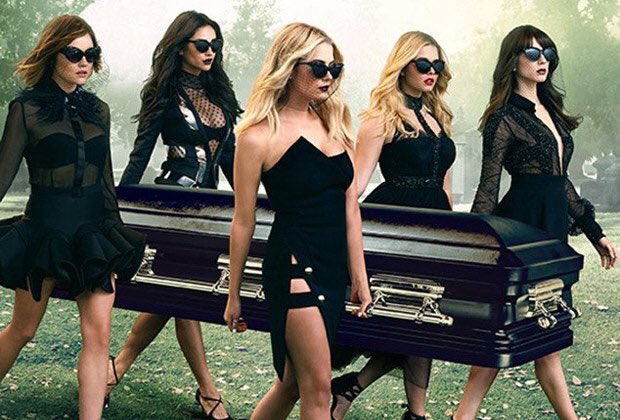 PLLchat's tweet image. What do you think about the new #PLLPoster ? Tweet us your thoughts!