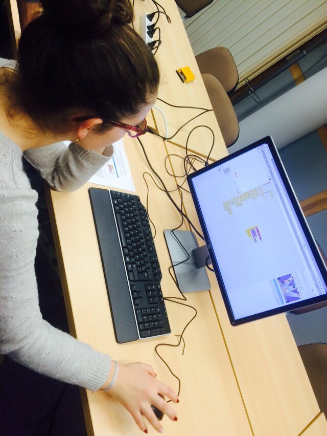 vboisgontier's tweet photo. Elle est pas belle la vie @IRTSystemX #fday15 https://t.co/O6bU13EoD5