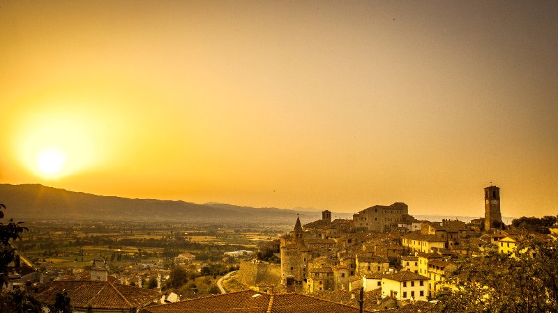 Oggi vi portiamo ad Anghiari, il gioiello della Valtiberina - bit.ly/VisitaAnghiari