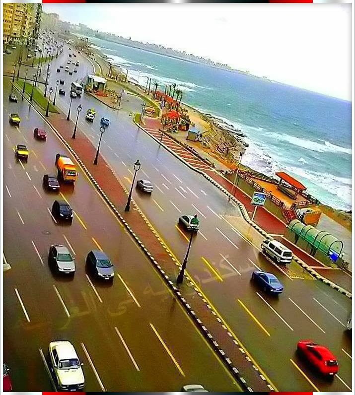 الراحہً الحقيقيہ هِي أنْ تقوُل الحٌمدللہ ع كل شيء ♡ ابتسم فَ گل شيء مگتوب لگ سَ تلقآھﮧ💗