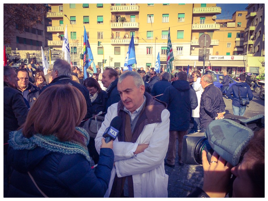 fpcgilmedici's tweet photo. Sciopero medici, adesioni al 75%. Ora avanti per salvare la Sanità. (https://t.co/UIjaB8lM9m) https://t.co/pLcnERci66