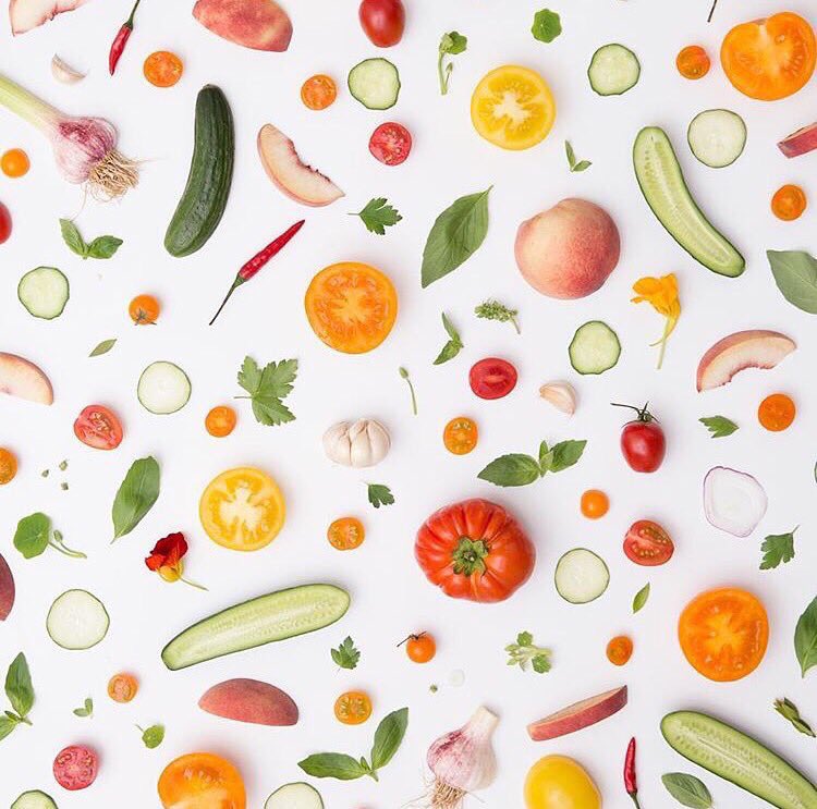 mff_be's tweet photo. #Bees are responsible for nearly 1/3 of our food supply! Thank hank the bees for your meals! #gratitude https://t.co/bKl0W08Rju
