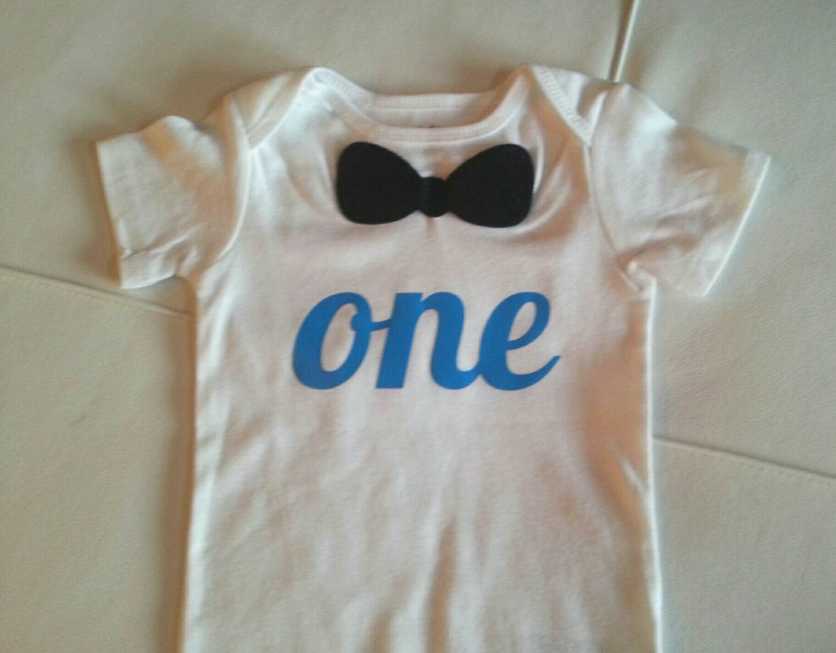 First boy Birthday ONESIE - bowtie onesie - First Birthday boy ou… etsy.com/listing/249482… #Etsy #FirstBirthdayBoy