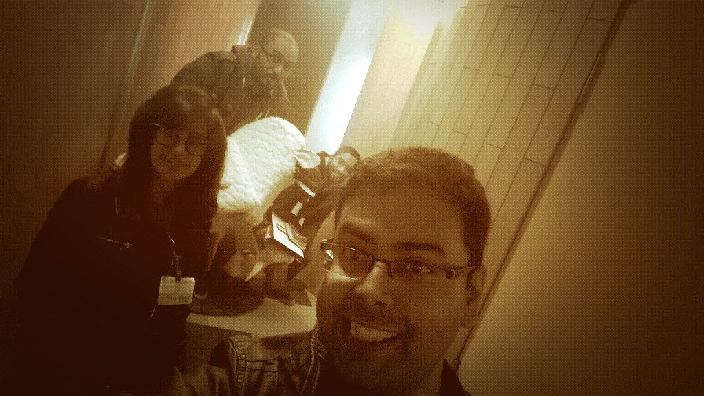 GamingCentralIN's tweet image. The GC crew Goofing around after #creatorlab 😊 @YTCreatorsIndia 👽