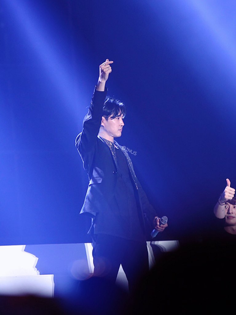by_INUS's tweet photo. 20151216 god (지오디) 콘서트 프리뷰 :: 안데니  #지오디콘서트 #지오디 #god #fangod #김태우 #손호영 #안데니 #윤계상 https://t.co/Vn6cFdoOs1