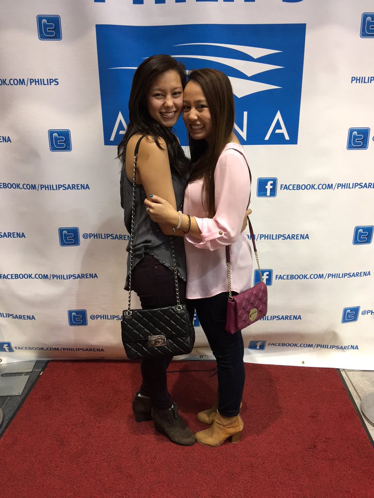 ninitran2013's tweet photo. Twinz take over The Weeknd💕 #falltour2015 #beautybehindthemadness @jnancy10 https://t.co/XoYMs5ymFj