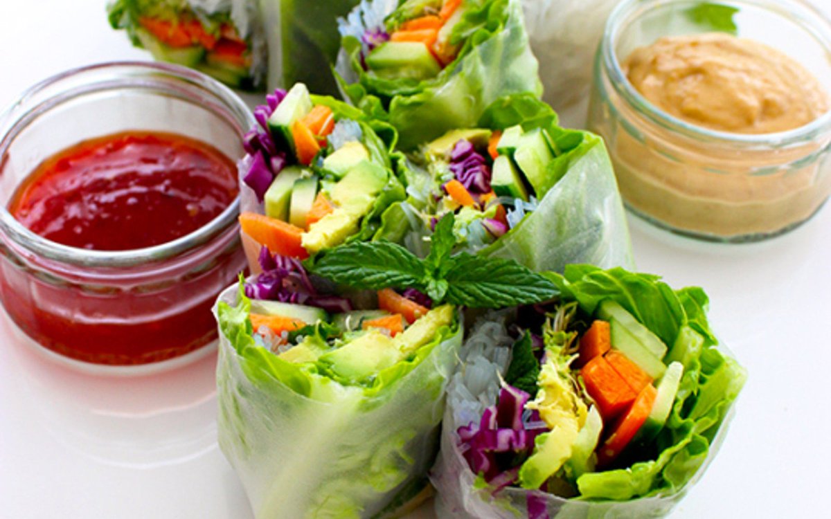Vegan___Recipes's tweet photo. Fresh Veggie Spring Rolls With Peanut Satay Sauce [Vegan, Gluten-Free] https://t.co/5iTa6IRrPS  #vegan #recipe https://t.co/FxgLz4dgx4