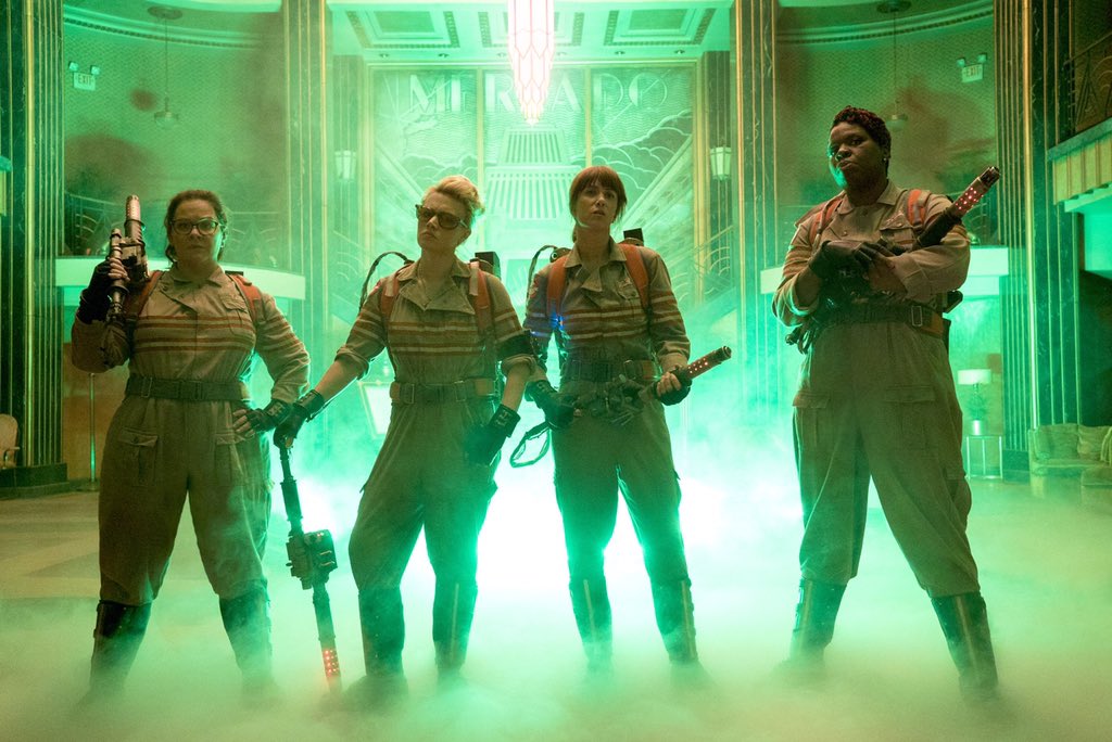 gotchamovies's tweet photo. The ‘Ghostbusters' come together in first official image 
https://t.co/ztz8hgB9iu https://t.co/mKFin2YB5e