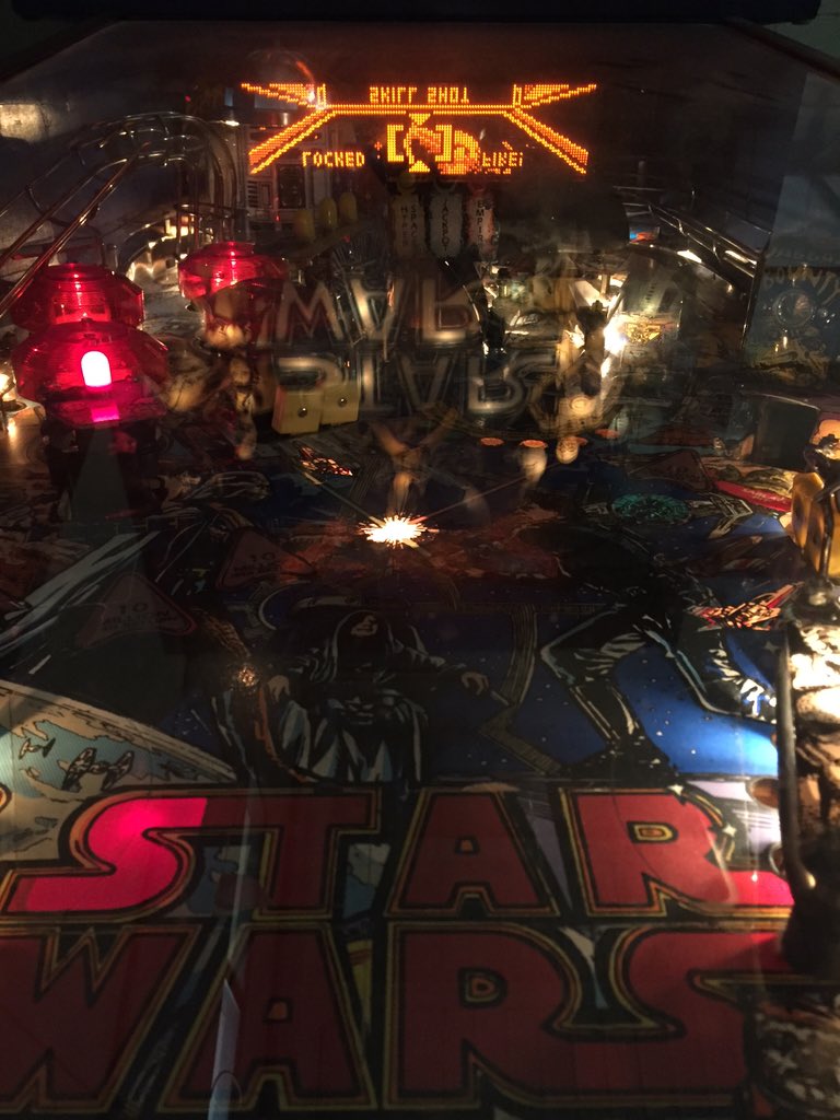 geeklapeeno's tweet image. In these Star Wars days....