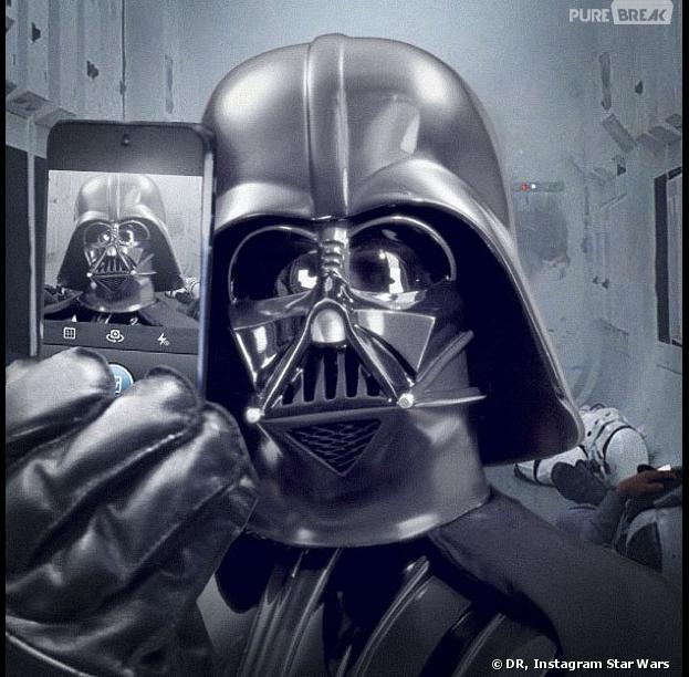 ZeTwigger's tweet photo. Ca y est c'est le grand soir 😍😎 

Que la force soit avec vous chers #FanGeek 💪💪💪

 #StarWars7 #Zetrigeek #DarkSelfie https://t.co/Zz2j6hUrQL