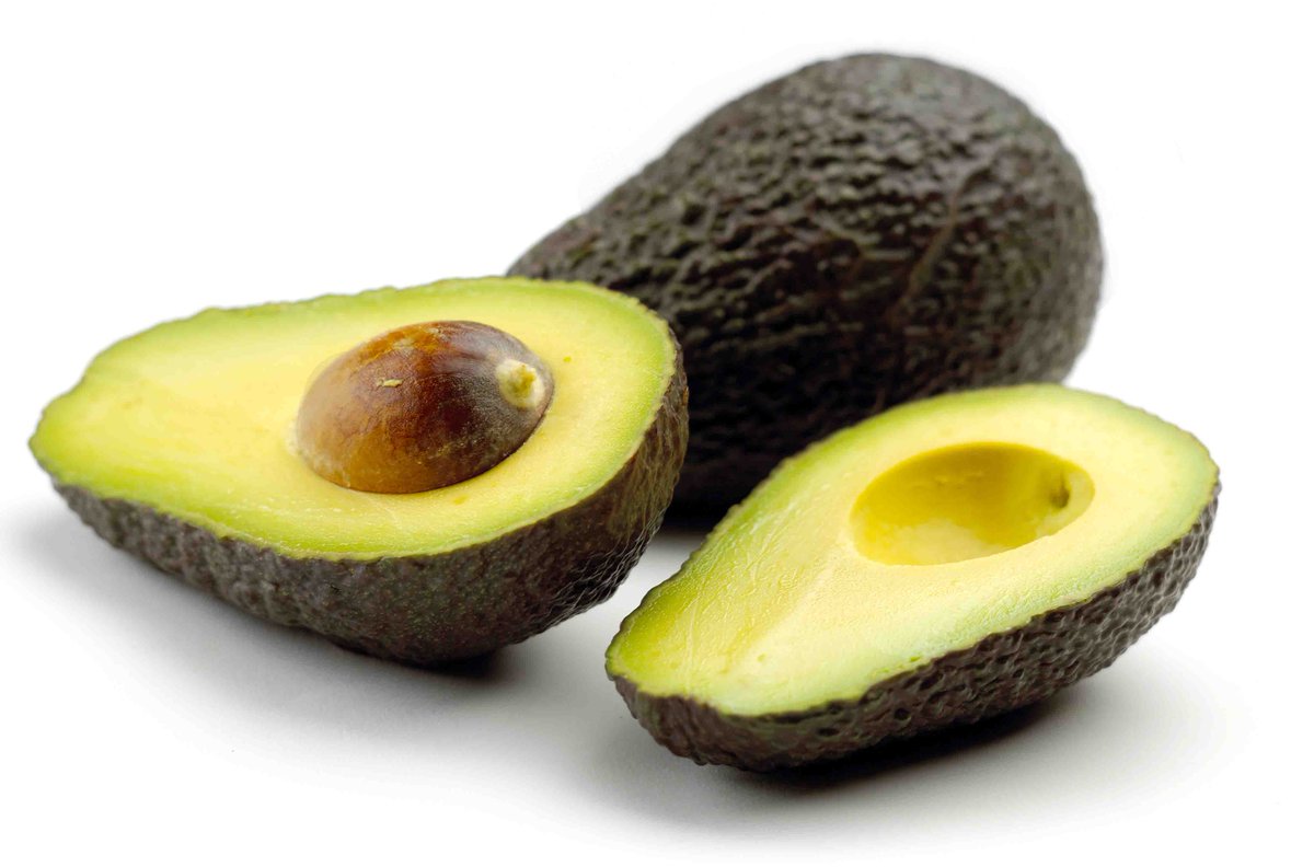 AmericaTV's tweet photo. La tercera en discordia > La palta 

#LaChinaEnIntrusos https://t.co/nGyCgSsFLg