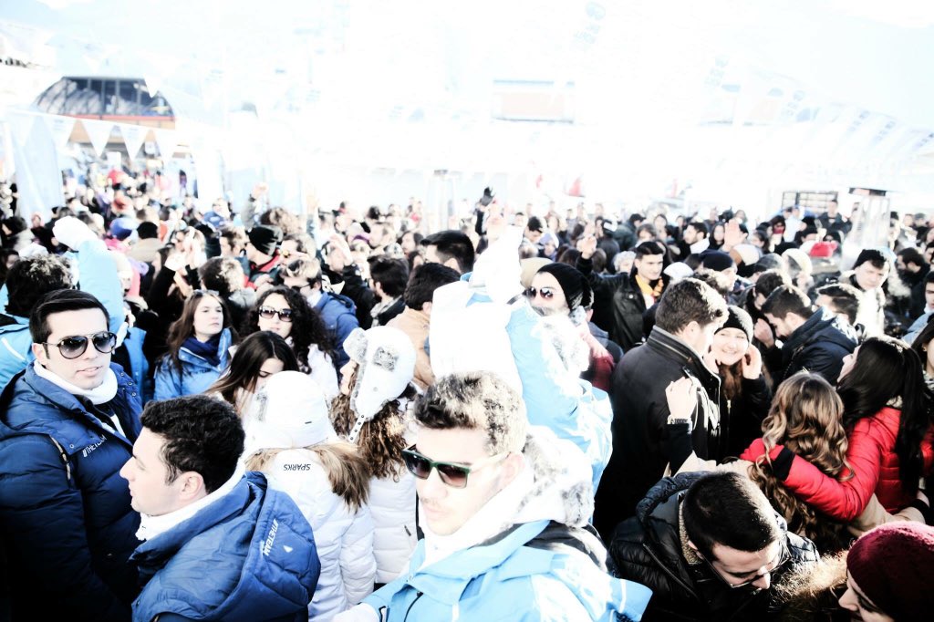 snowworldturkey's tweet photo. SON 3 GÜN!
30 ₺'lik biletler için son gün 18 Aralık CUMA!
Bilet satış noktaları:
►https://t.co/bVpAiInN7h https://t.co/pZrWRSMZl6