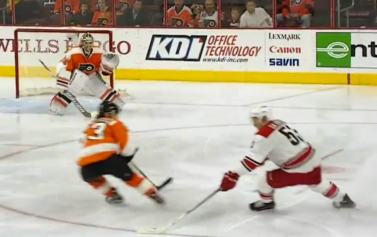 StevensProSkate's tweet photo. Look how PHi#53 is "chasing"& "reaching" when CAR#53 executes his #StopTurn -He is able to turn PHI53's skates https://t.co/2eS5CeQu2a