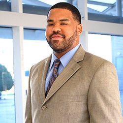 HOUCityCollege's tweet photo. Raymond McCoy III eyes many options in oil and gas industry
https://t.co/iPkDfVzY78
#HCCStudentSuccess https://t.co/gBhsLF4oDb