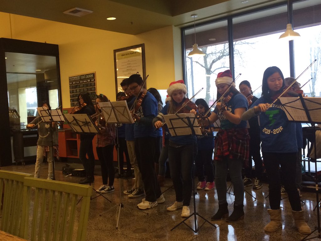 ViewCrew360's tweet photo. Orchestra spread Holiday cheer at New Seasons yesterday! #MerryThunderWeek https://t.co/6IPSgz68cG