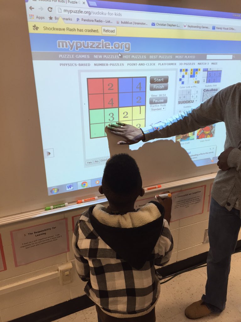 PrincipalDGlass's tweet photo. Annual Math Extravaganza #mathrocks Gooo Pandas. https://t.co/h61xWlZwGz
