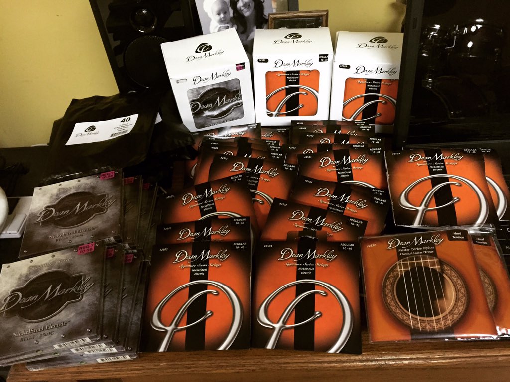 Thanks @DMStrings for setting us up!! We're ready to take on 2016
#freshstrings #deanmarkley #thinkinginstereo #tour