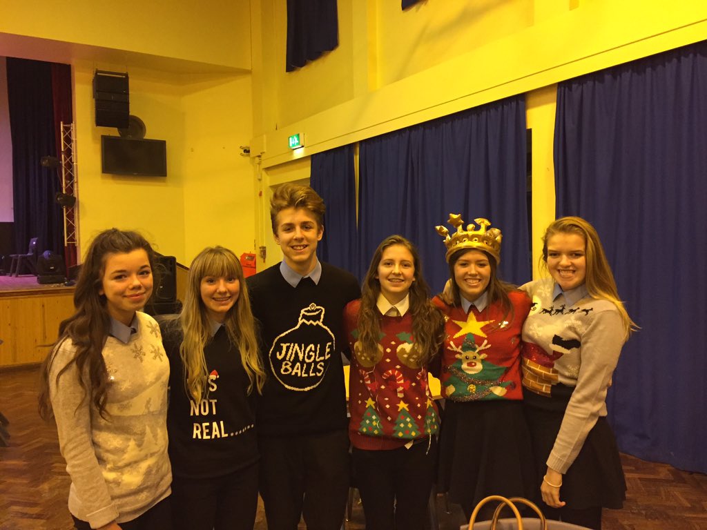 Had a lovely evening at the prefect quiz! It's starting to feel very festive at CCA <a href="/CCAYEAR8/">YEAR 11</a> <a href="/HeadCCA/">Lift Clacton Official Page</a>