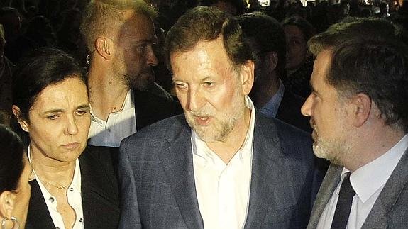 hoyextremadura's tweet photo. Los líderes políticos rechazan la agresión a Rajoy en #Pontevedra https://t.co/OZW8qQJo7t vía @hoyextremadura https://t.co/9p42Dpyste