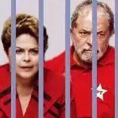 Resultado de imagem para DILMA E LULA NA CADEIA FOTOS