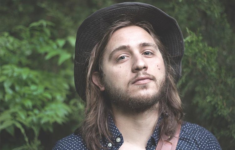 aandrready's tweet photo. Check out Nashville folk/rock artist @KylerDaron. Incredible songwriting, incredible songs. https://t.co/r8jqi0boFv https://t.co/j4tGmFJovi
