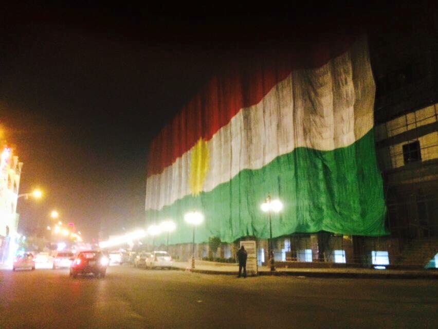 MevanAkreyi's tweet photo. On the occasion of #kurdistan flag day recovering one of the biggest building in "#Halwer (Arbil).. #TwitterKurds. https://t.co/o7uDnj9P2w